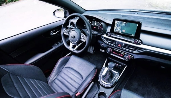 2021 KIA Cerato GT Interior