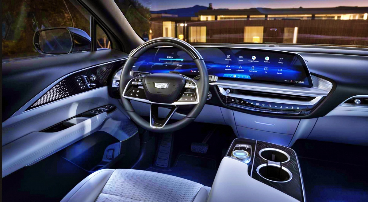 2023 Cadillac Lyriq Interior
