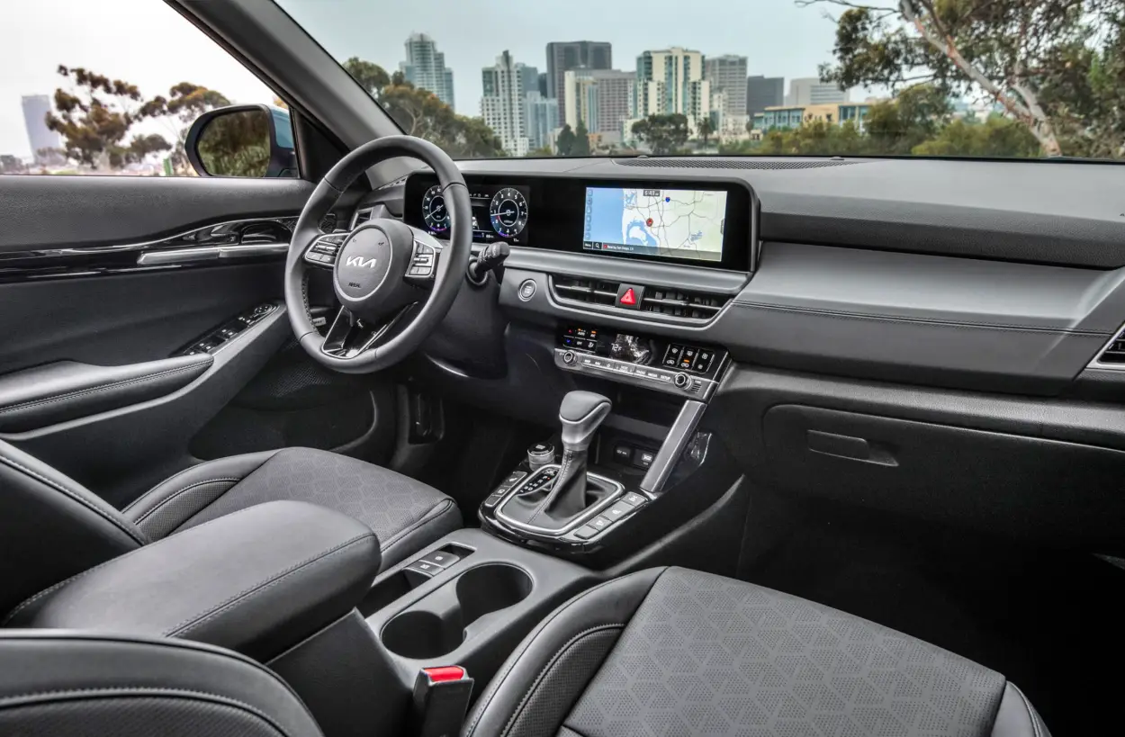 2024 Kia Forte LXS Interior